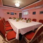 Borovnik Otel 4*