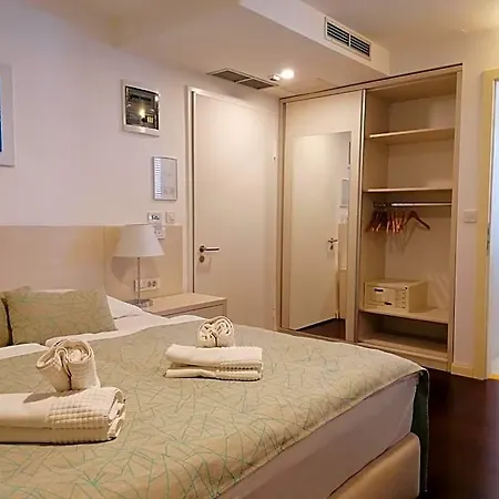 Borovnik 4* Tisno