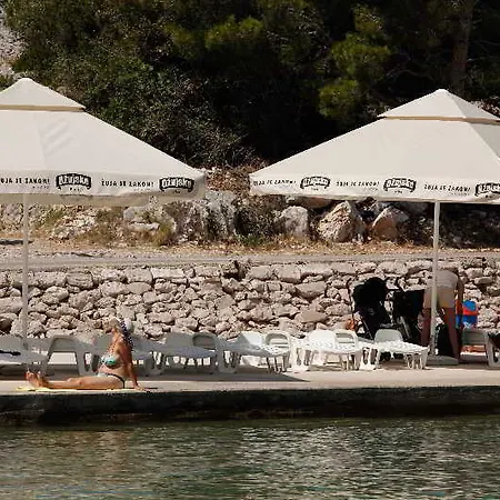 Borovnik Hotel Tisno