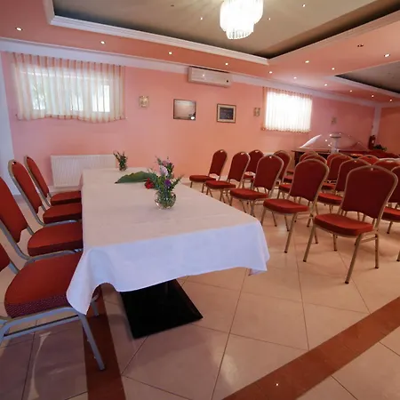 Borovnik 4*