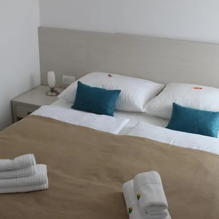 Borovnik 4*