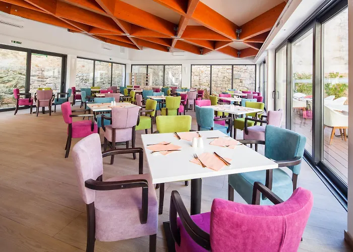 Borovnik Hotel Tisno