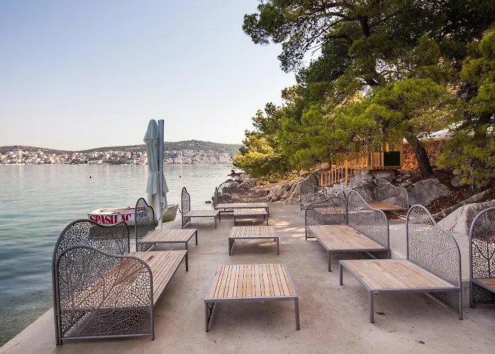 Отель Borovnik 4*