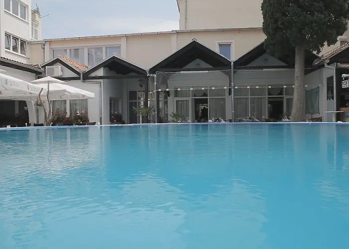 Borovnik Hotel Tisno