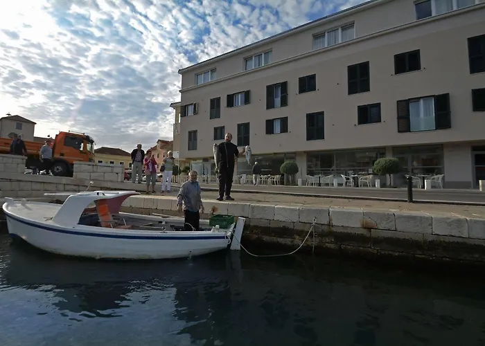 Hotel Borovnik Tisno